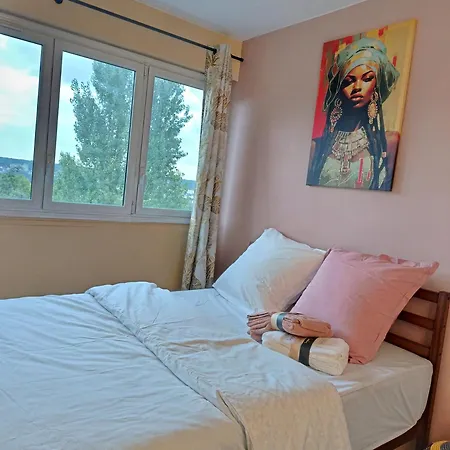 Privee Cocooning Bed & Breakfast *